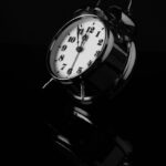 alarm clock, clock, analog, alarm, analog clock, time, watches, classic, vintage, retro, black and white, reflection, dial, monochrome, black wallpaper, black, clock, time, black wallpaper, black wallpaper, black wallpaper, black wallpaper, black wallpaper, black